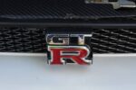 6289624U00_GTR_front_grille_emblem_Z1_1